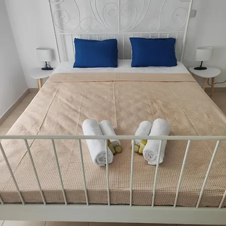 Apartment Aranna Polychrono